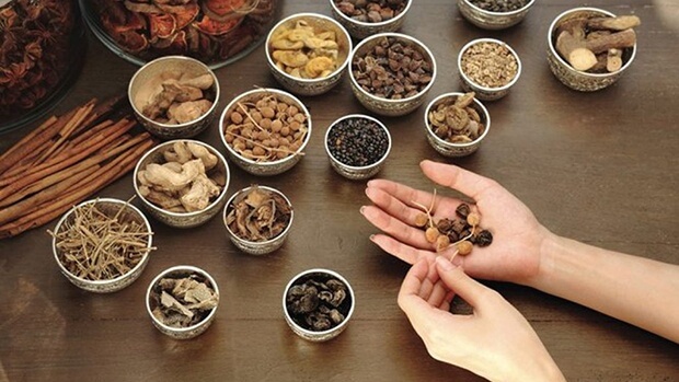 Điều hòa kinh nguyệt bằng dược liệu Đông y