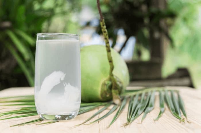 Nước dừa – nước uống chữa dạ dày vô cùng vi diệu