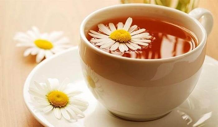 Trà hoa cúc giúp thanh lọc và ngăn chặn các chất gây hại cho dạ dày