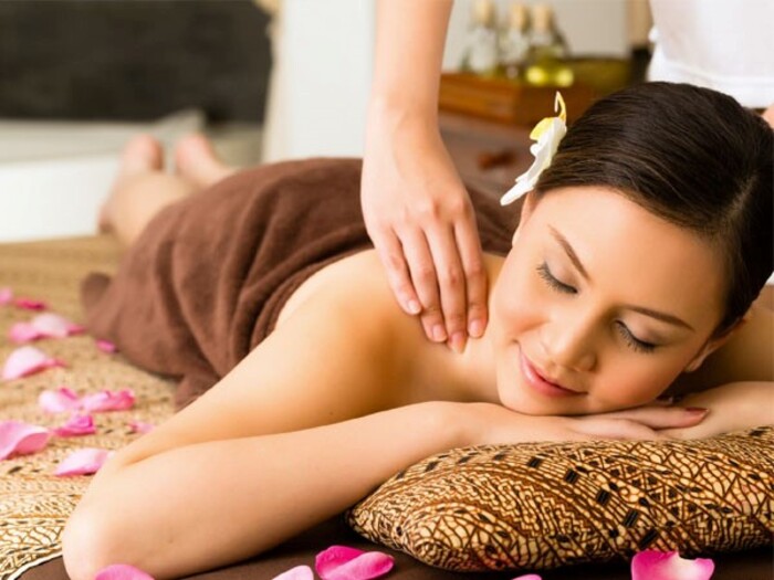 Massage toàn thân giúp giảm nguy cơ đau nhức xương khớp sau sinh
