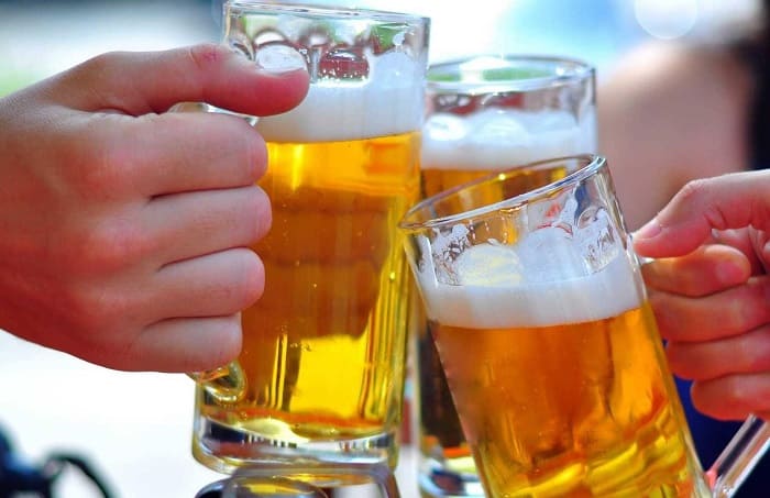 Rượu bia không tốt cho bệnh nhân gout