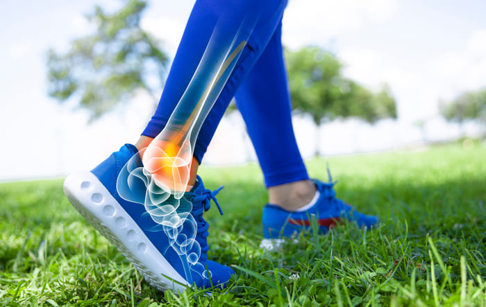 Tập luyện đúng cách tránh chấn thương khớp cổ chân