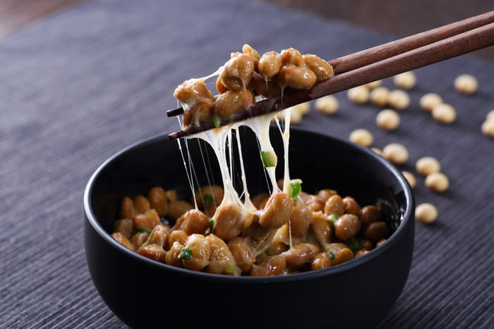 Natto được làm từ đậu nành lên men