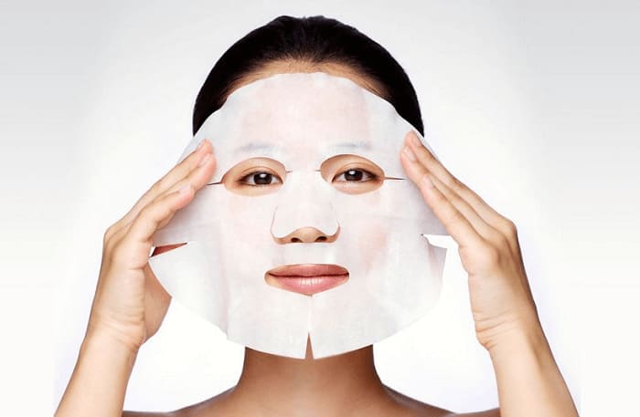 Đắp mặt nạ da đều đặn để cải thiện làn da rõ hơn