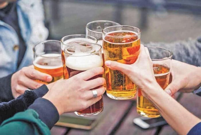 Uống rượu bia nhiều không tốt cho sức khỏe sinh lý nữ