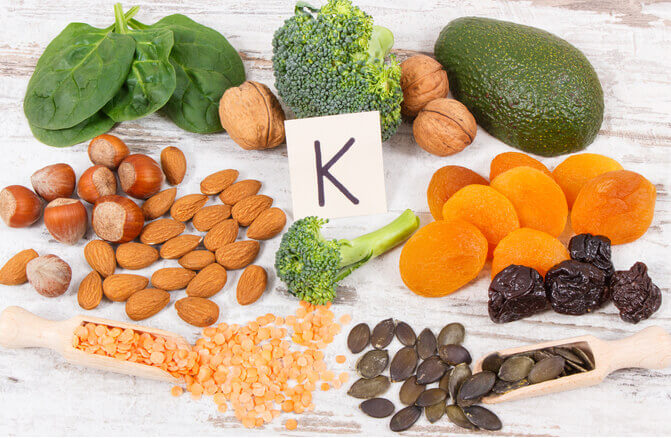 Vitamin K có vai trò quan trọng trong quá trình đông máu