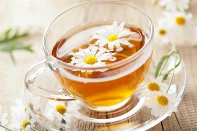 Bị viêm họng nên uống trà hoa Cúc