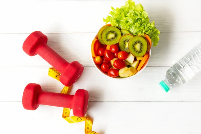 Chế độ ăn đầy đủ chất dinh dưỡng tăng cường sức đề kháng cho cơ thể