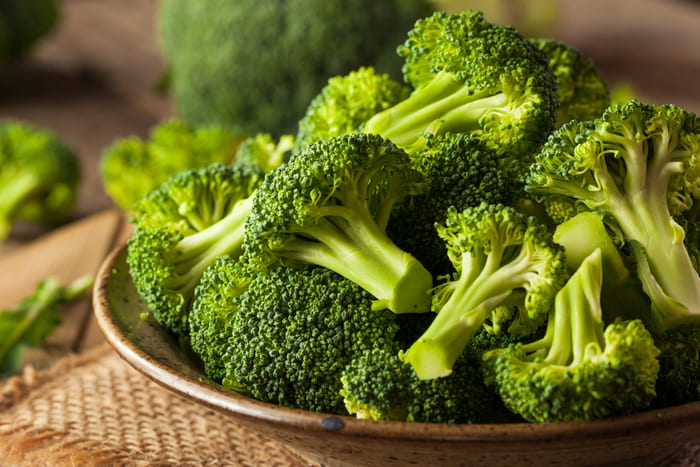 Bông cải canh là đáp án của câu hỏi ung thư bàng quang nên ăn gì.