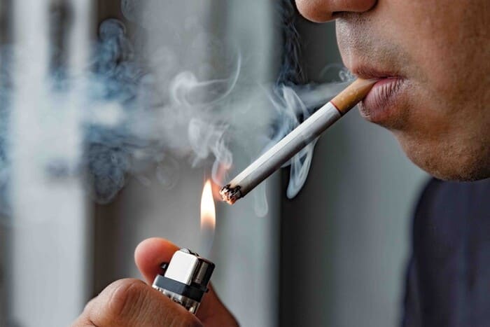 Hút thuốc là yếu tố nguy cơ xuất hiện biến chứng tiểu đường gây loét da